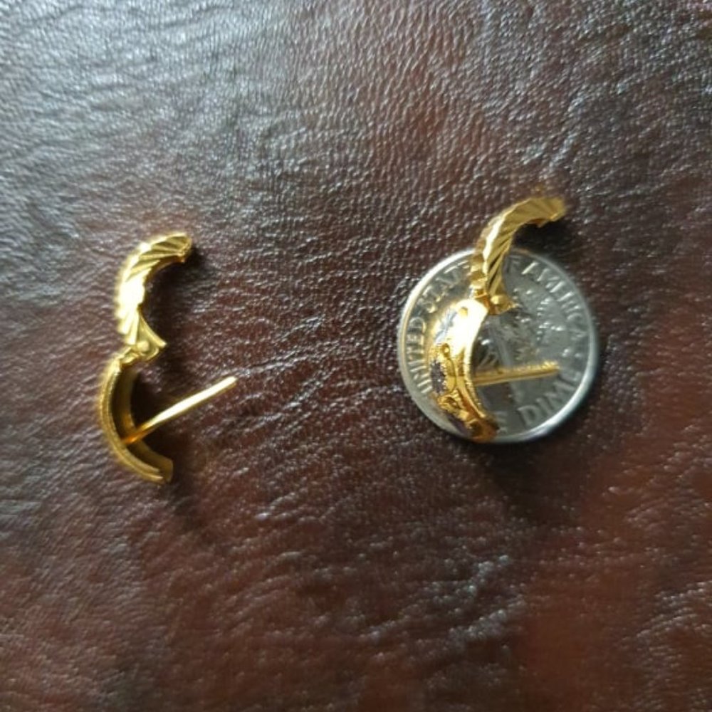 Two toned gold earring (yellow and white) - Picture 8 of 10